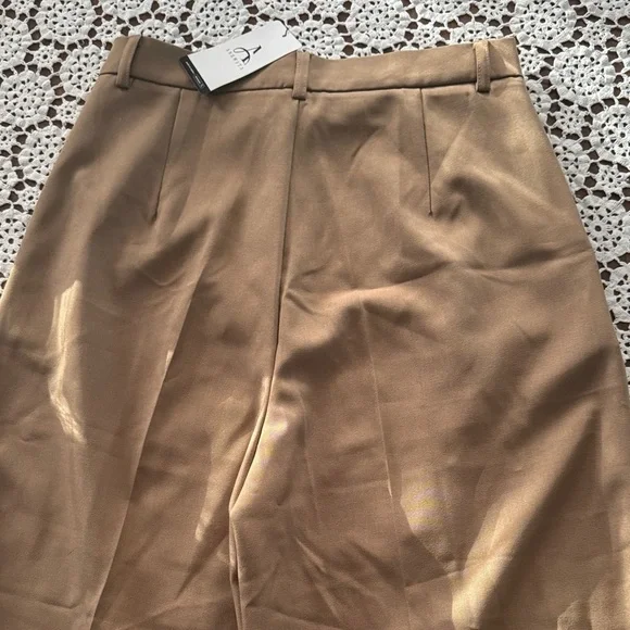 BNWT SHEIN Women’s Tan Pants size 6 - Picture 4 of 5